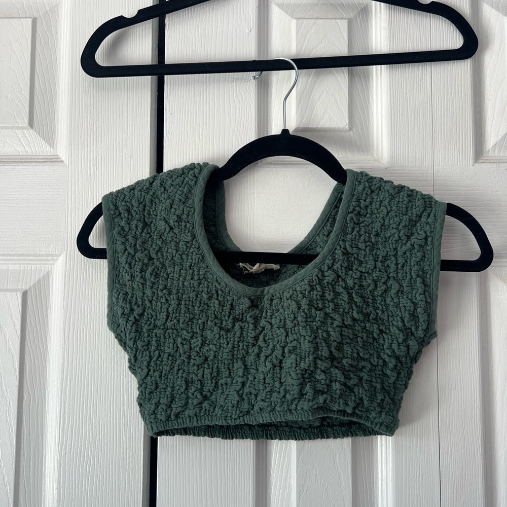 La Hearts Textured Cropped Tank Top - Forest Green